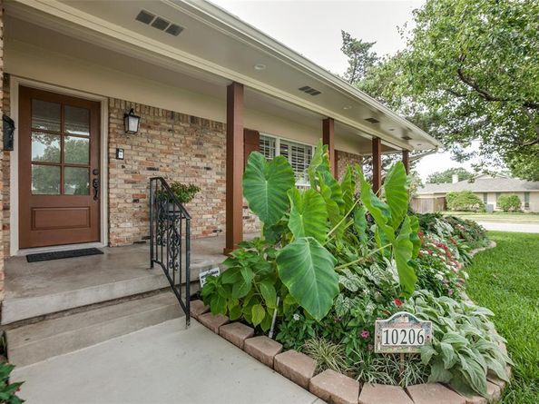 10206  Estate Lane , Dallas Texas 75238