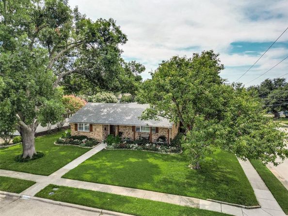 10206  Estate Lane , Dallas Texas 75238