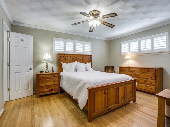10206  Estate Lane , Dallas Texas 75238