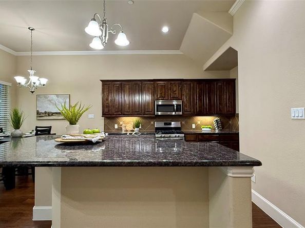 6103  Eagle Nest Drive , Garland Texas 75044