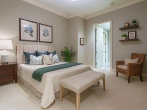 2525 N PEARL Street  1002, Dallas Texas 75201