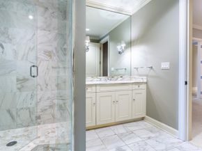 2525 N PEARL Street  1002, Dallas Texas 75201