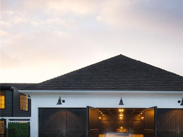 5947  Lupton Drive , Dallas Texas 75225