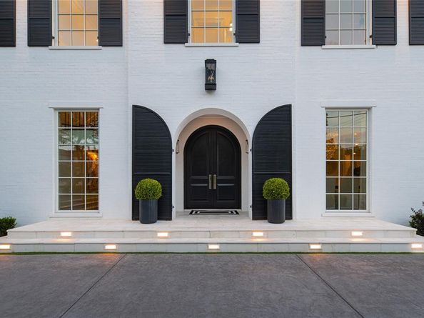 5947  Lupton Drive , Dallas Texas 75225