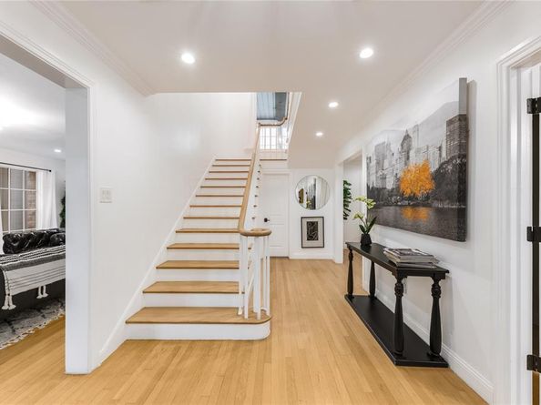 5947  Lupton Drive , Dallas Texas 75225