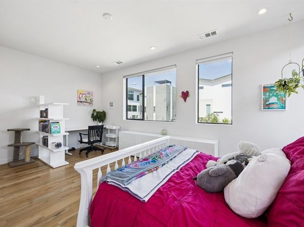 1841  Euclid Avenue , Dallas Texas 75206