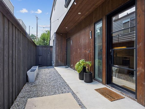 1841  Euclid Avenue , Dallas Texas 75206