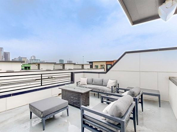 1813  Park Avenue  204, Dallas Texas 75215