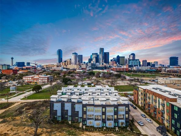 1813  Park Avenue  204, Dallas Texas 75215