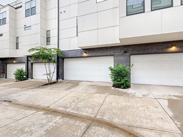 1813  Park Avenue  204, Dallas Texas 75215