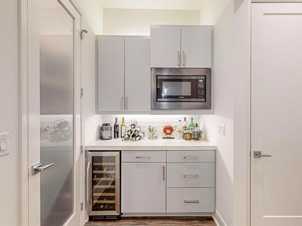 1813  Park Avenue  204, Dallas Texas 75215