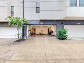 1813  Park Avenue  204, Dallas Texas 75215