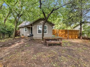 323 S Main Street , Cedar Hill Texas 75104
