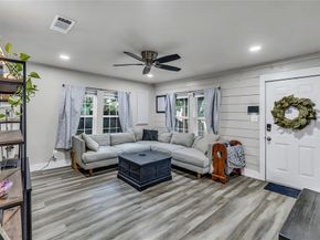 323 S Main Street , Cedar Hill Texas 75104