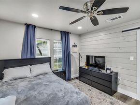 323 S Main Street , Cedar Hill Texas 75104