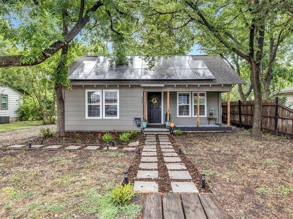 323 S Main Street , Cedar Hill Texas 75104