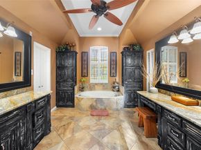 5000  Bridgewater Drive , Arlington Texas 76017