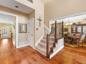 5000  Bridgewater Drive , Arlington Texas 76017
