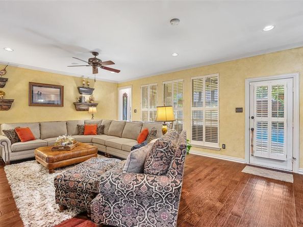5000  Bridgewater Drive , Arlington Texas 76017
