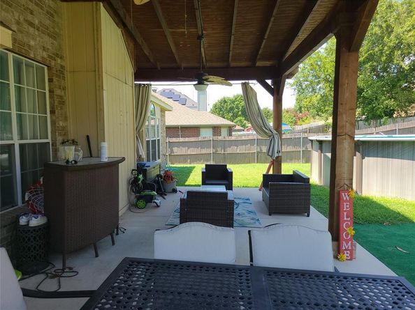 2352  Warrington Drive , Grand Prairie Texas 75052