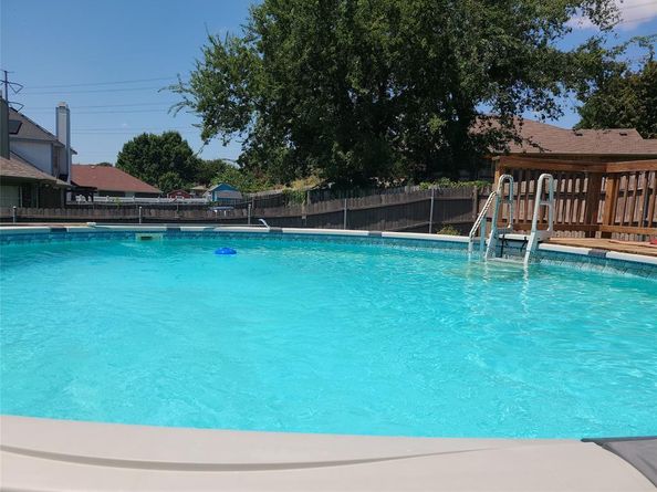 2352  Warrington Drive , Grand Prairie Texas 75052
