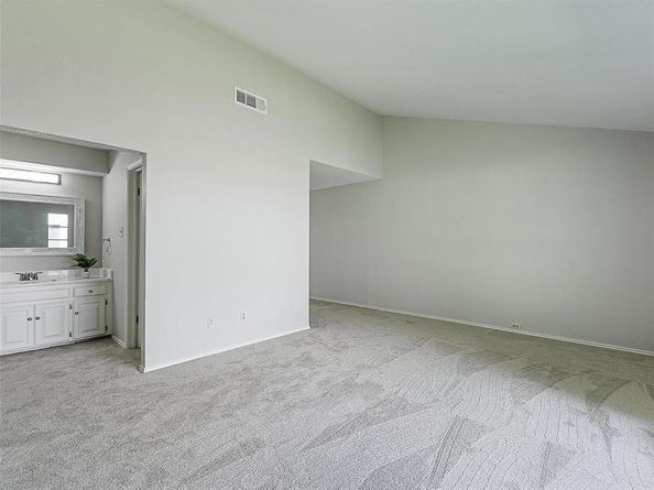 2013 E Collins Boulevard , Richardson Texas 75081