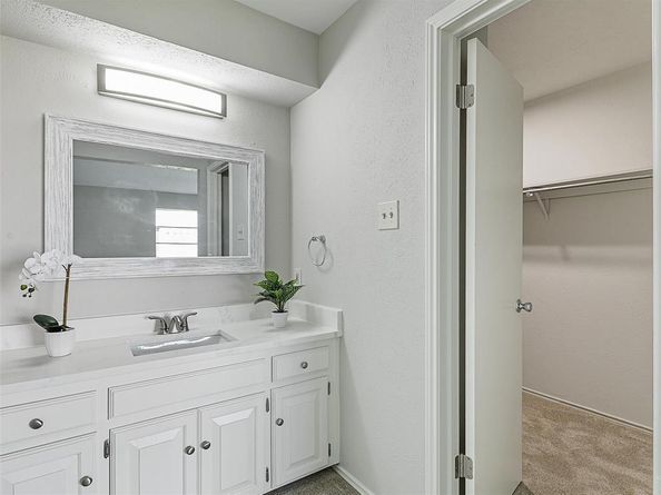 2013 E Collins Boulevard , Richardson Texas 75081
