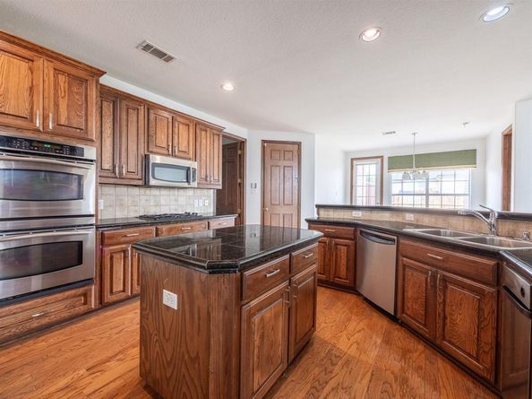 7228  Sugar Maple Drive  , Irving Texas 75063