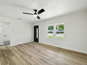 4413  Quails Lane , Fort Worth Texas 76119