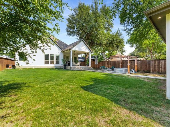3009  New Haven Street , Irving Texas 75062