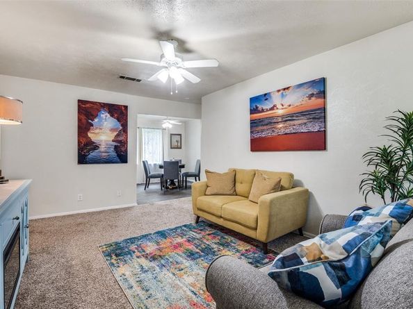 1723  Alhambra Street , Dallas Texas 75217