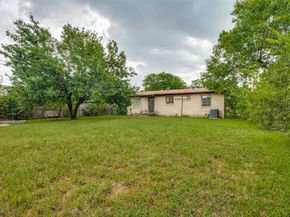 1723  Alhambra Street , Dallas Texas 75217