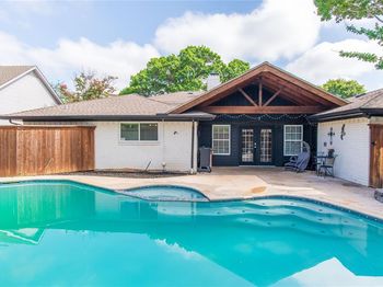 2725  Regal Road 