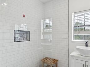 614  Winston Street , Dallas Texas 75208