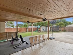 614  Winston Street , Dallas Texas 75208