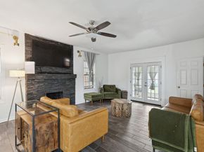 614  Winston Street , Dallas Texas 75208