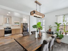 614  Winston Street , Dallas Texas 75208