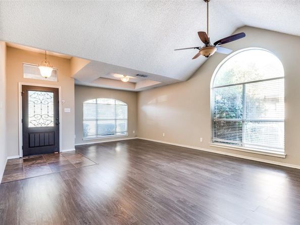 6804  Glen Dale Drive , Arlington Texas 76017