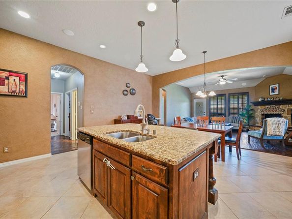 2517  Wales Way , Lewisville Texas 75056