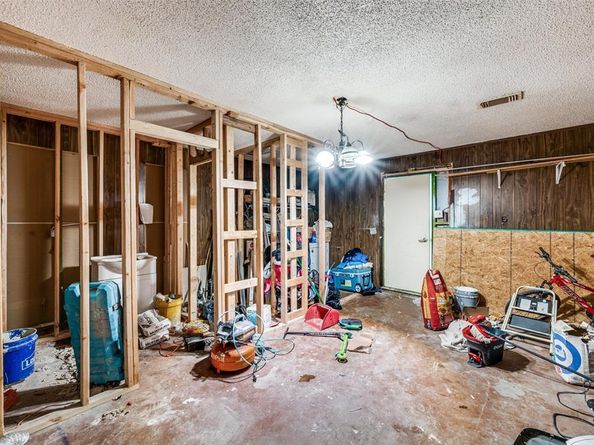5217  Nell Street , Fort Worth Texas 76119