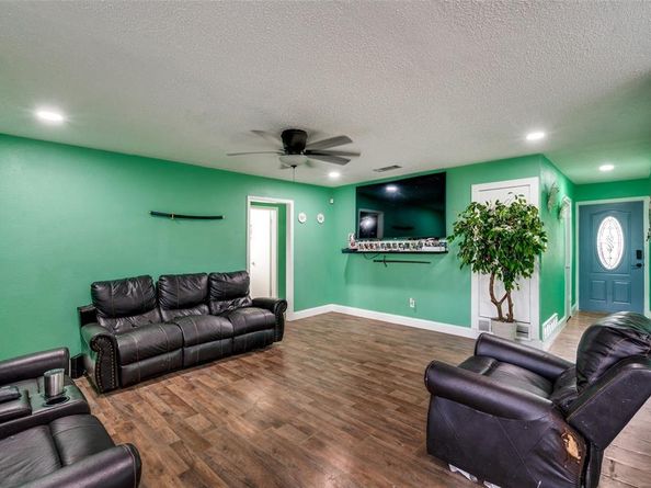 5217  Nell Street , Fort Worth Texas 76119