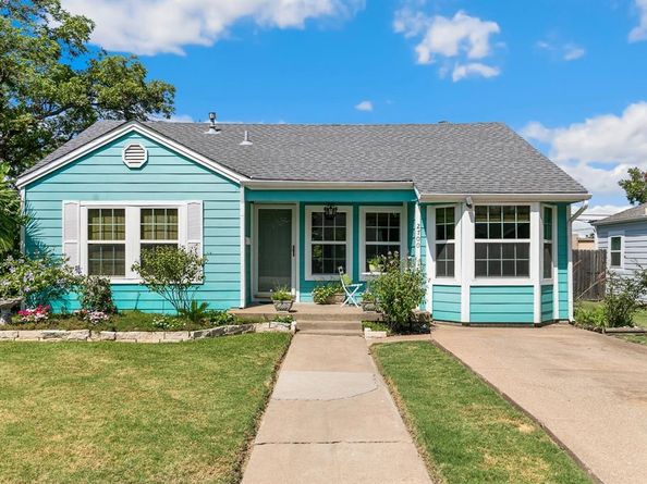 2700  Ryan Avenue , Fort Worth Texas 76110