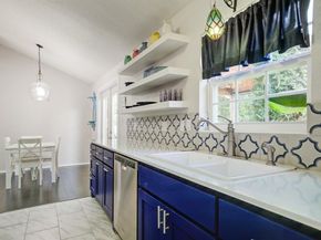 2700  Ryan Avenue , Fort Worth Texas 76110