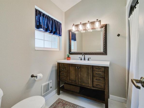 2700  Ryan Avenue , Fort Worth Texas 76110