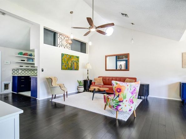 2700  Ryan Avenue , Fort Worth Texas 76110