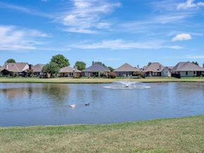 5712  Meadowglen Drive , Denton Texas 76226