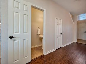 5712  Meadowglen Drive , Denton Texas 76226