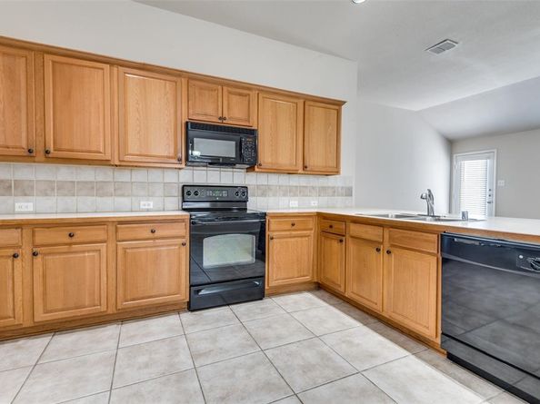 321  Mystic River Trail , Fort Worth Texas 76131