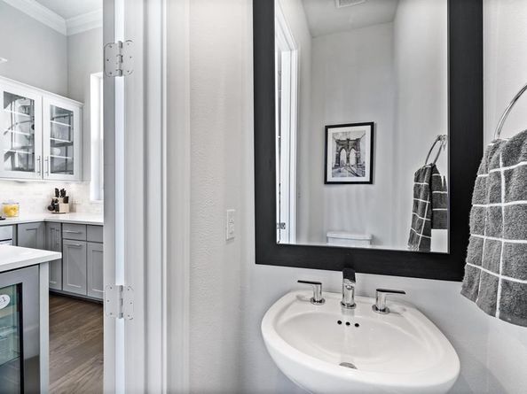 4606  New Water Lane , Dallas Texas 75219