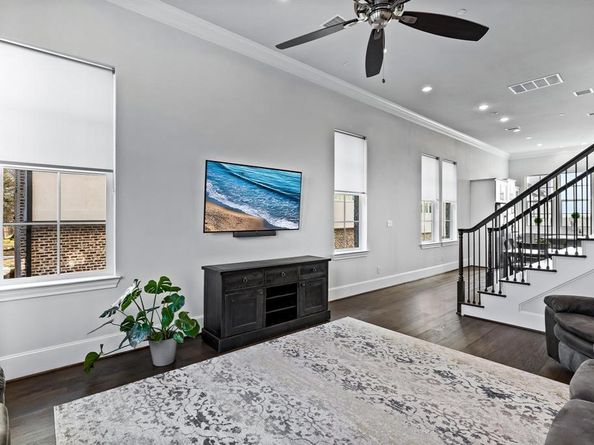 4606  New Water Lane , Dallas Texas 75219